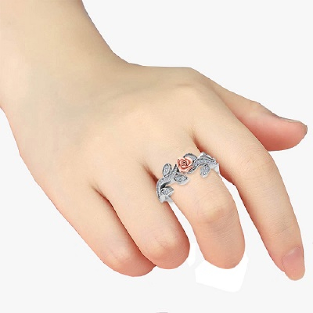 Zinat Diamond Ring