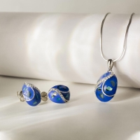 Naira 925 Silver Drops and Pendant Set Naira 925 Silver Drops and Pendant Set