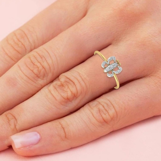 Meeta Gold Diamond Ring