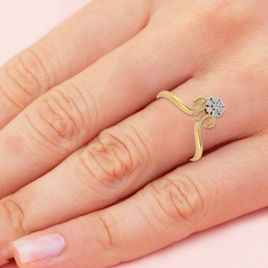 Nia Gold and Diamond Ring