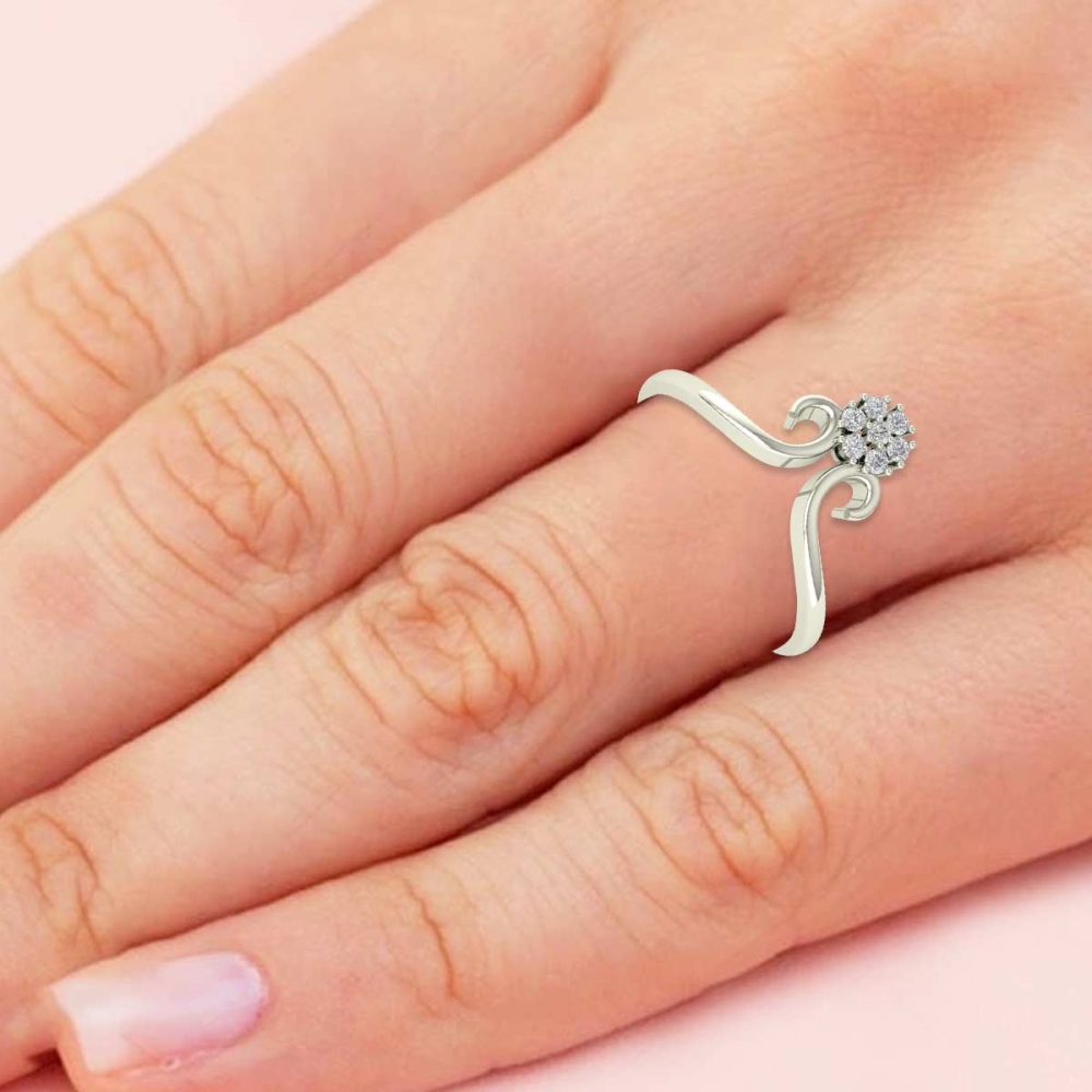 Nia Gold and Diamond Ring