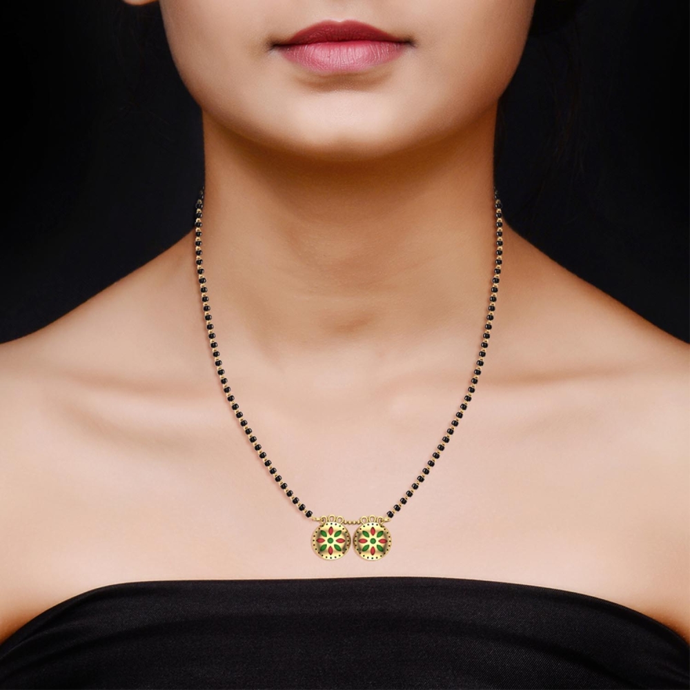 Saloni 18kt Mangalsutra Designs in Gold