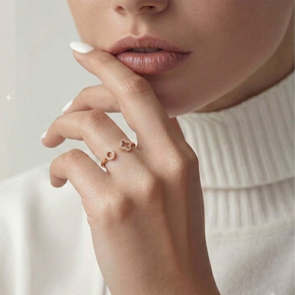 Lumière Clover Diamond ring